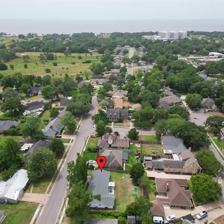Ranch Home Gem 5Br Home Sleeps 12 With Game Room Gulfport Extérieur photo