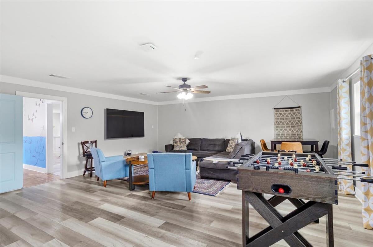 Ranch Home Gem 5Br Home Sleeps 12 With Game Room Gulfport Extérieur photo