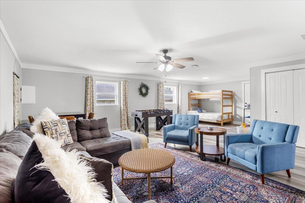 Ranch Home Gem 5Br Home Sleeps 12 With Game Room Gulfport Extérieur photo