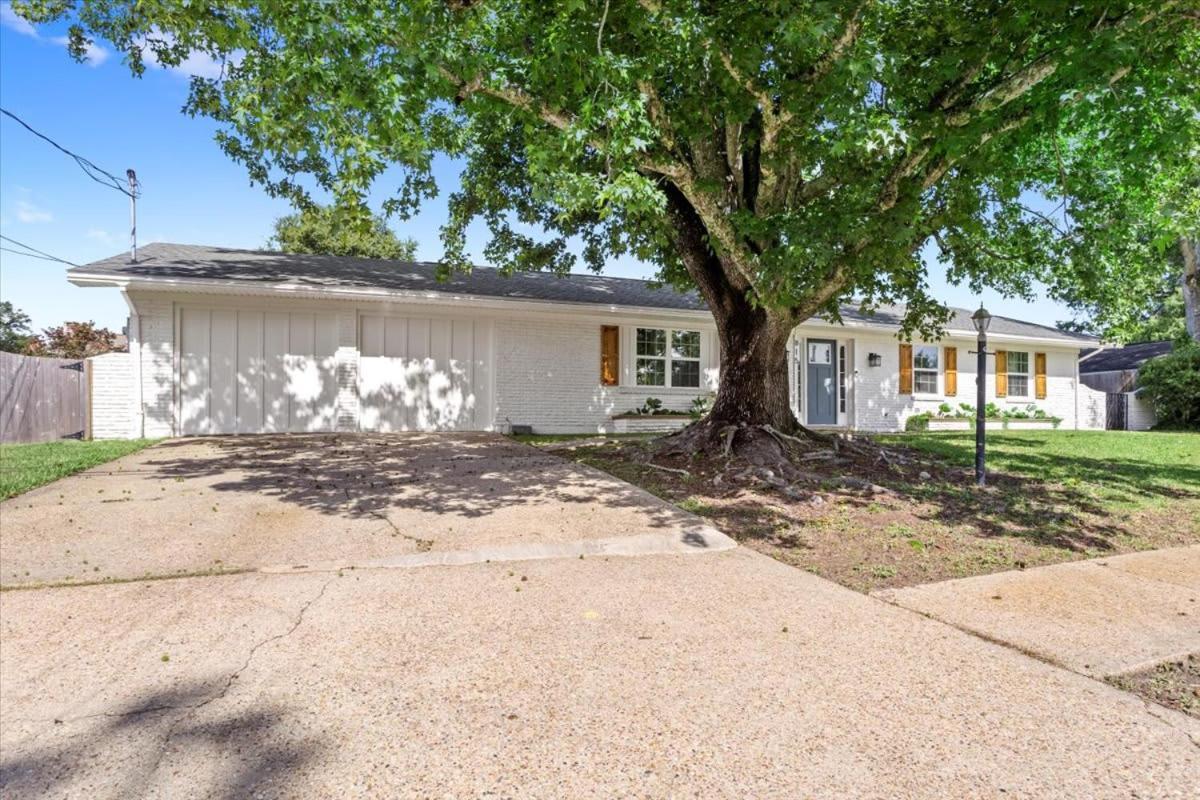 Ranch Home Gem 5Br Home Sleeps 12 With Game Room Gulfport Extérieur photo
